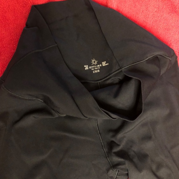 Aerie Criss-cross waist Flared Leggings 2! - Picture 6 of 10